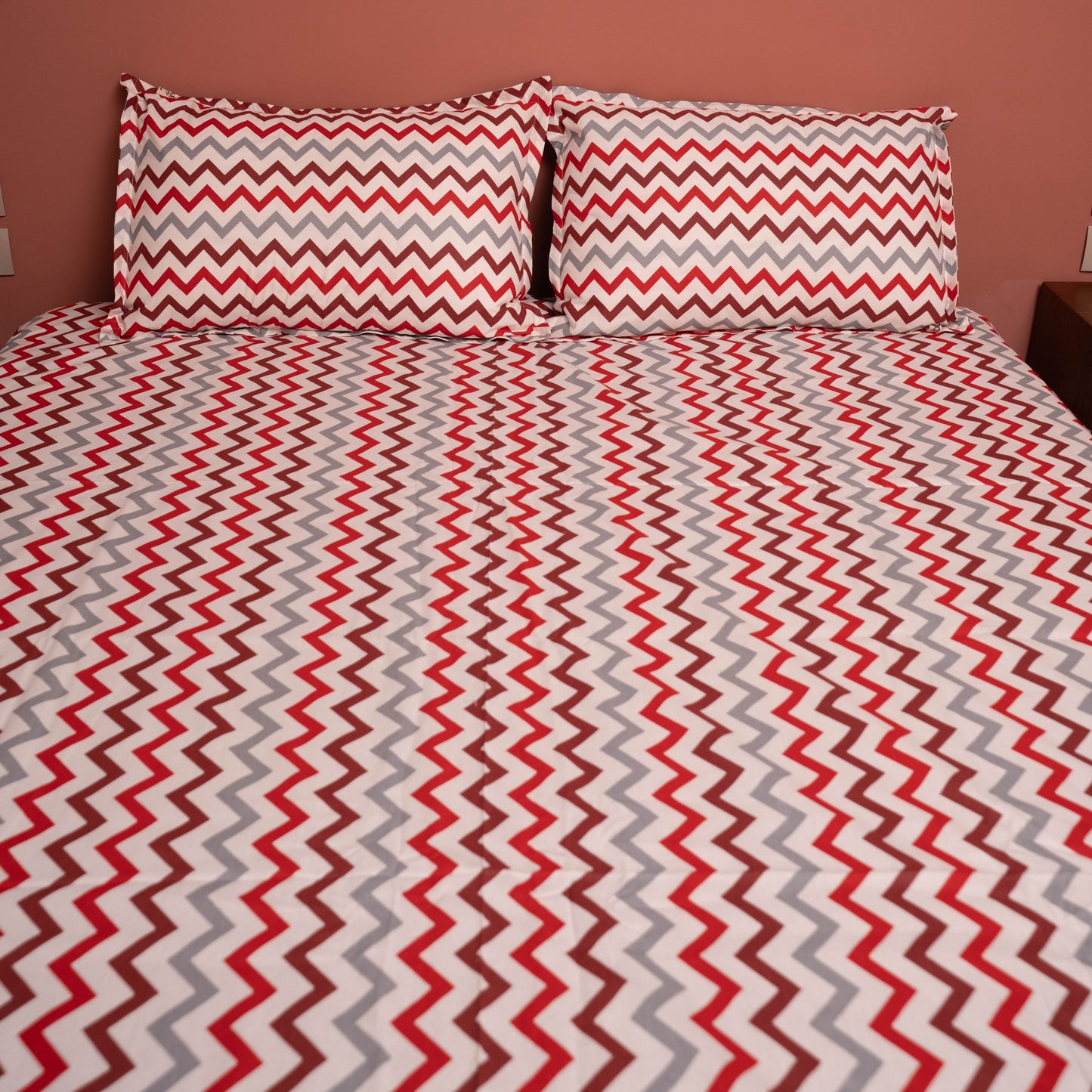 Limited Summer'25 Collection! URBAN ZIGZAG COTTON BEDSHEET