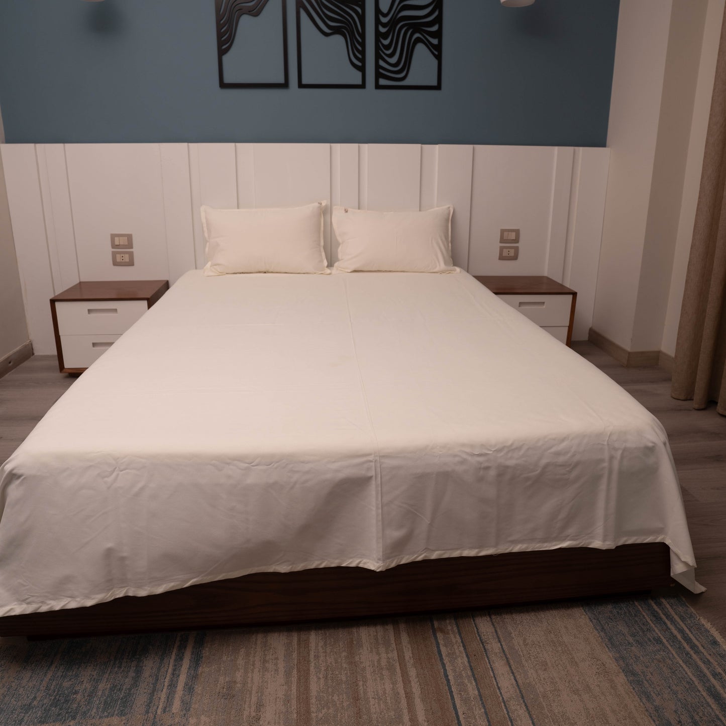 OFF WHITE MICROFIBER BEDSHEET