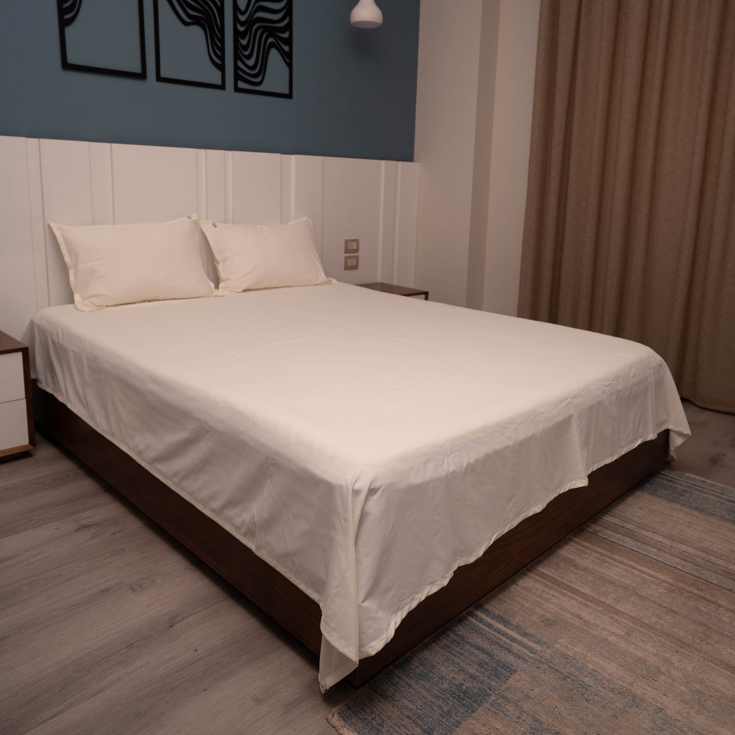 OFF WHITE MICROFIBER BEDSHEET