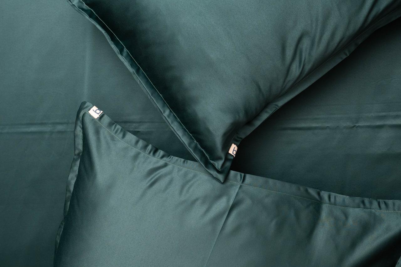 EMERALD GREEN SATIN BEDSHEET