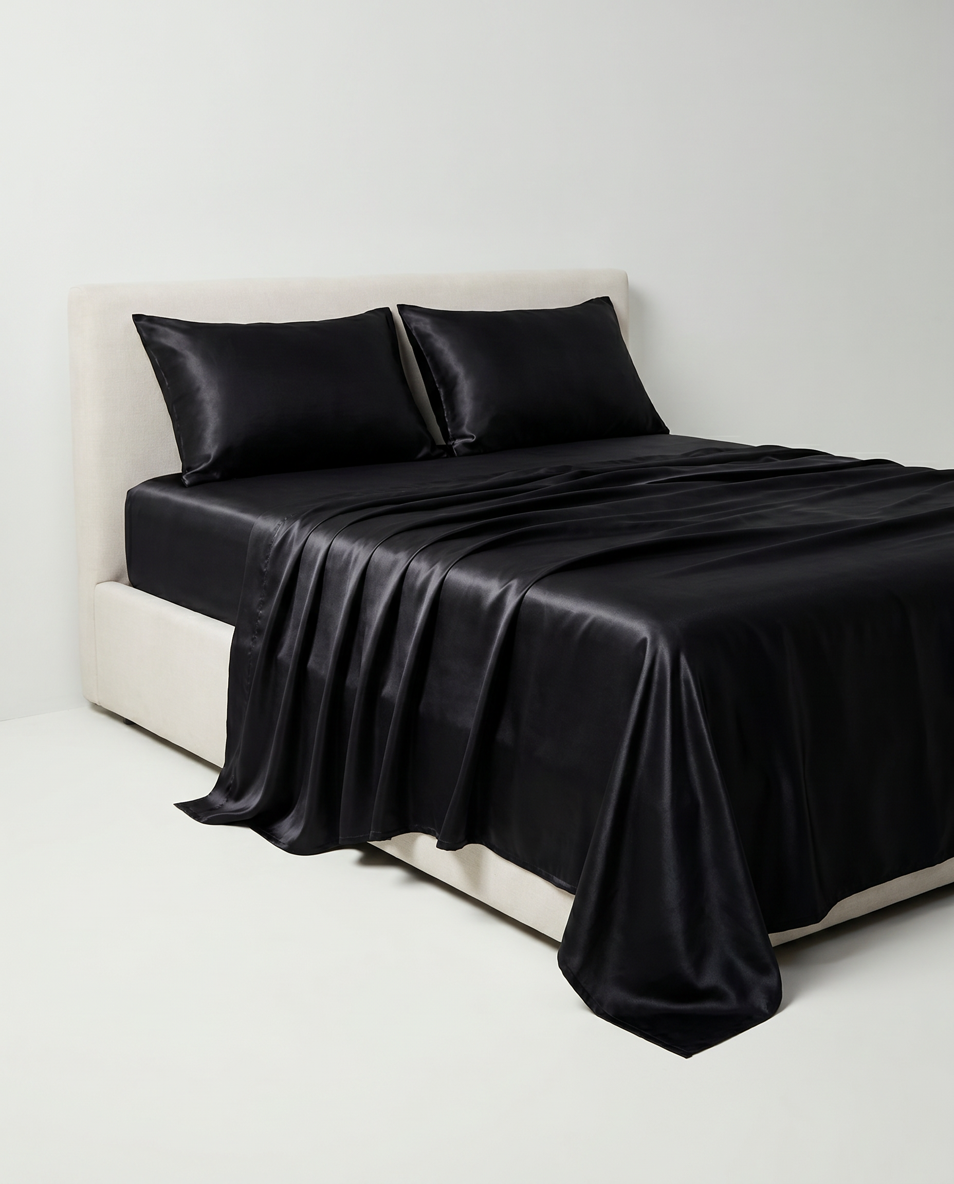 SATIN-COLOR Black 2 | Black satin side drape