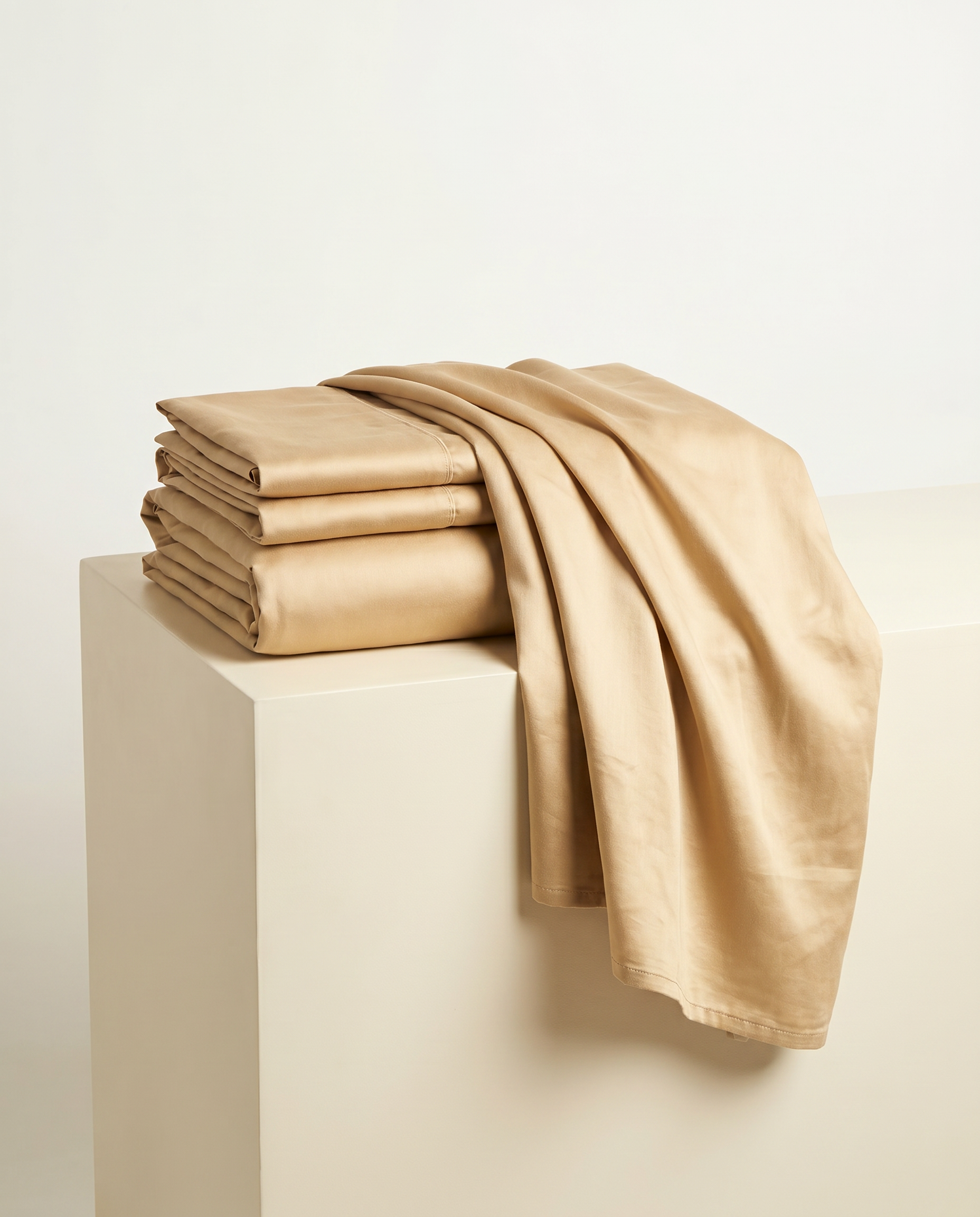 SATIN-COLOR Champagne 3 | Champagne satin folded set