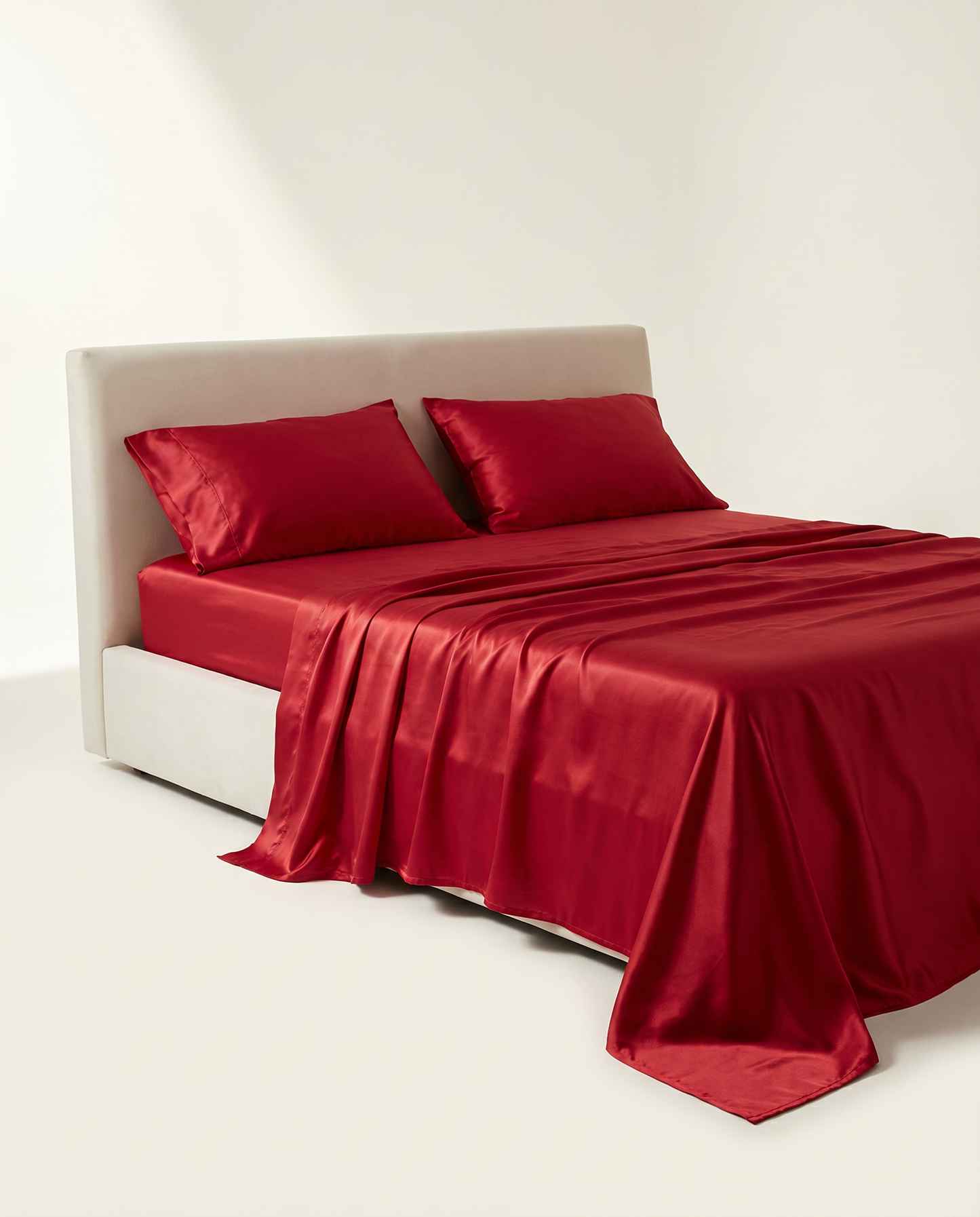 SATIN-COLOR Ruby Red 2 | Ruby red satin side drape