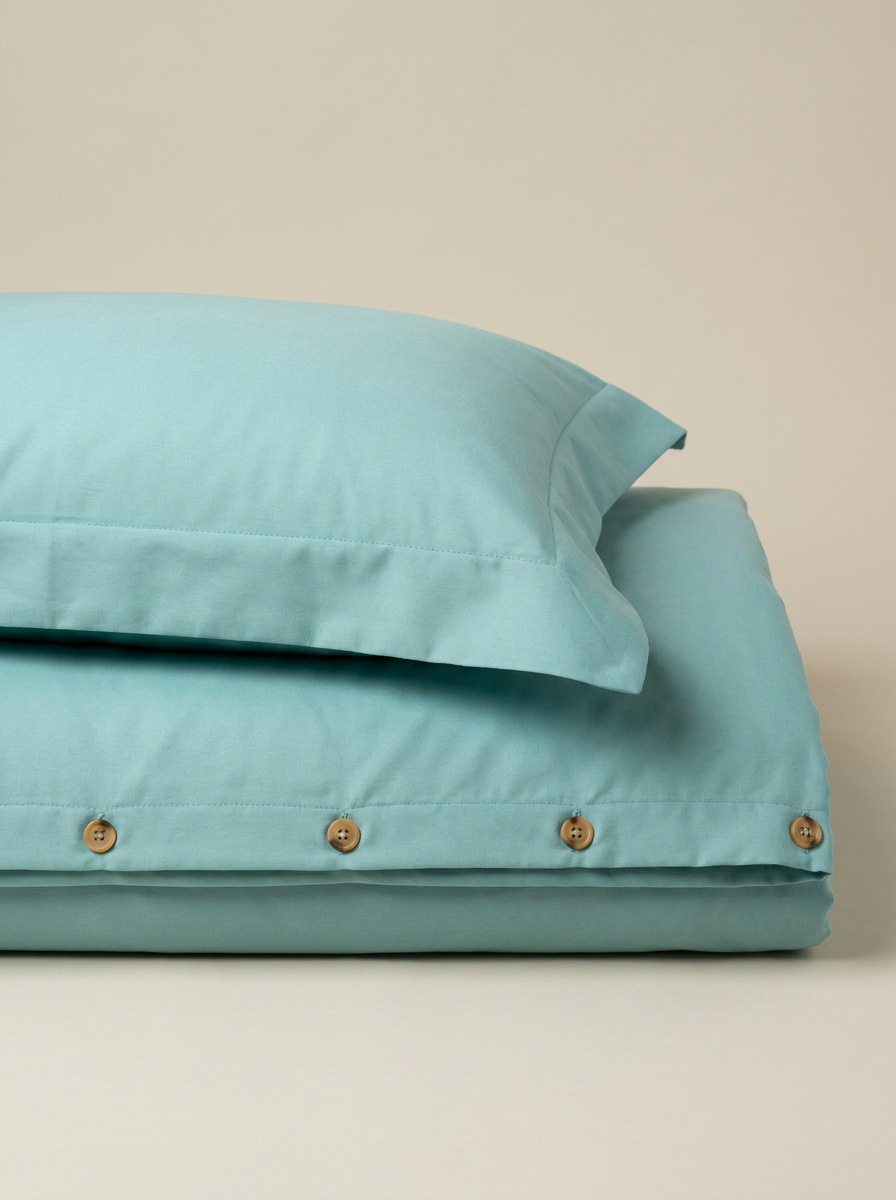 Aqua microfiber duvet set folded